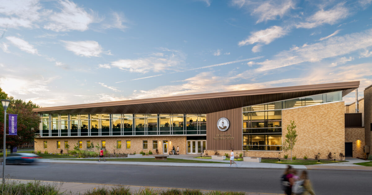 Steven Point Hospital University of Wisconsin-Stevens Point Health and… – Kahler Slater